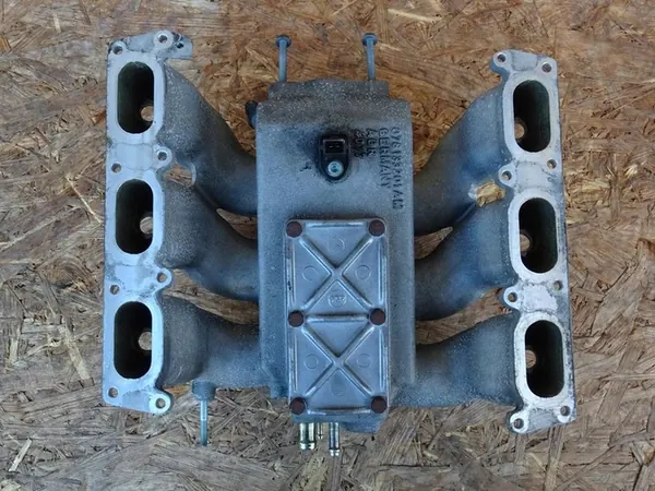 Coletor de admissão AUDI RS4 B5 2.7T BiTurbo 078133201AM image 5