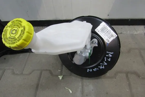 Rem Servo Pomp Peugeot 2008 208 88MLD8 1858669 image 2