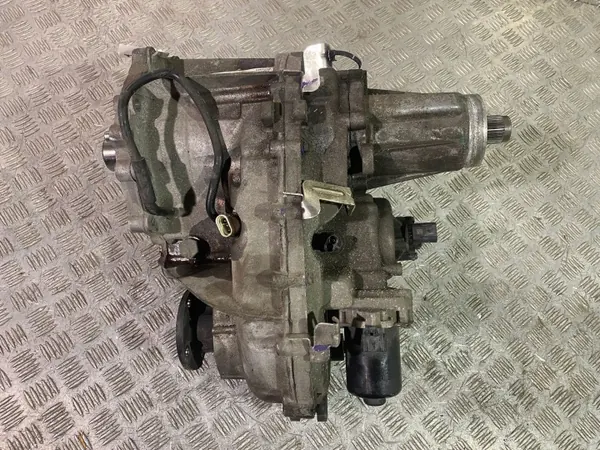 Mercedes-Benz Verteilergetriebe OEM 4JA1C - Gebraucht image 2