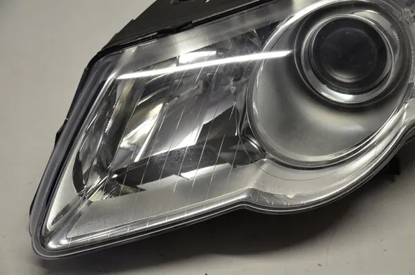 VW Passat B6 Vasemman Puolen Ajovalo 3C0941005AE Alkuperäinen image 7