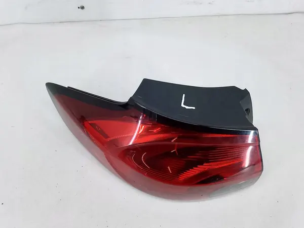 Luz Trasera Izquierda Opel Zafira C image 3