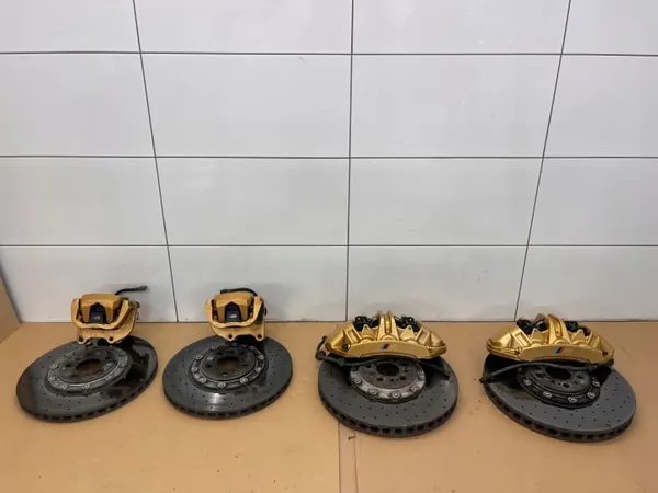 BMW Keramik-Bremsensatz OEM 78787887 - Gebraucht image 2