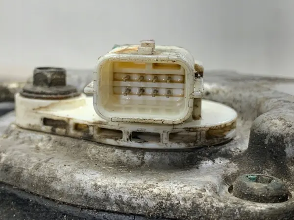 OEM LORK-1-145217 sähkömoottori Renault Arkana image 4