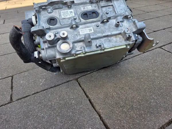 Inversor Toyota OEM G9200-42010 para RAV4 IV Híbrido image 10