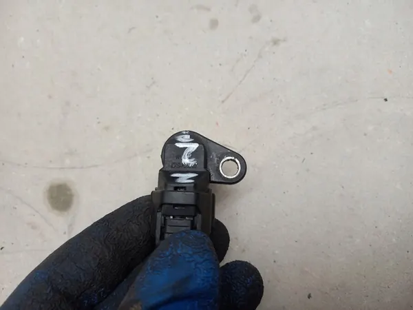 SENSOR TOYOTA AVENSIS AURIS VERSO RAV4 LAND CRUISER image 3