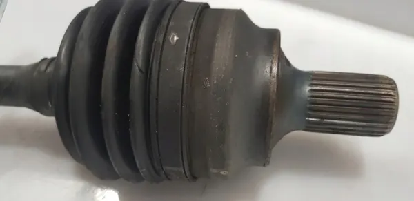 MERCEDES GLK X204 2.2 Eixo de transmissão dianteiro direito image 3