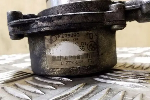 Imupumppu BMW X5 E53 3.0L Diesel 2005 image 4