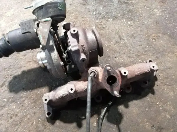 Turboahtim OEM 03L253016M VW Transporter V 2.0L image 4