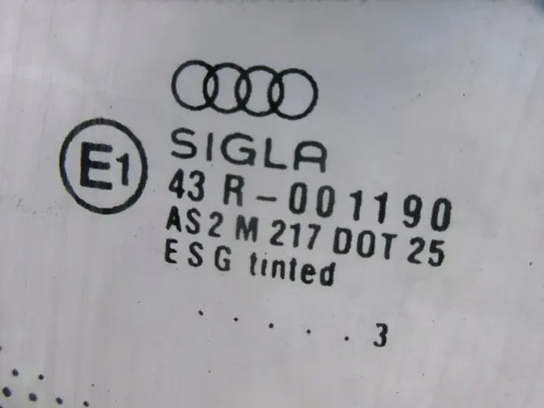 OEM CADILAK-Bochnia-494798- Lämmitetty takalasi Audi 80 B4 image 3