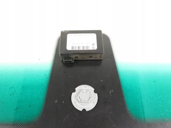 Pare-brise avant d'occasion OEM 6923954 par XYG image 4