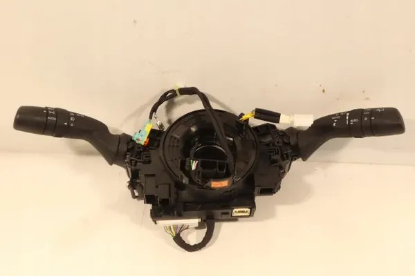 Interruptor luzes Toyota Yaris IV 89245-K0C image 2