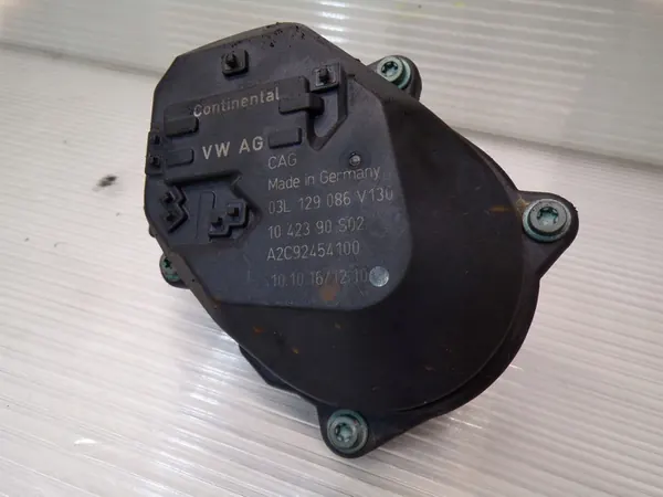 Actionneur de clapet d'admission VW Passat B6 2.0 TDI image 3