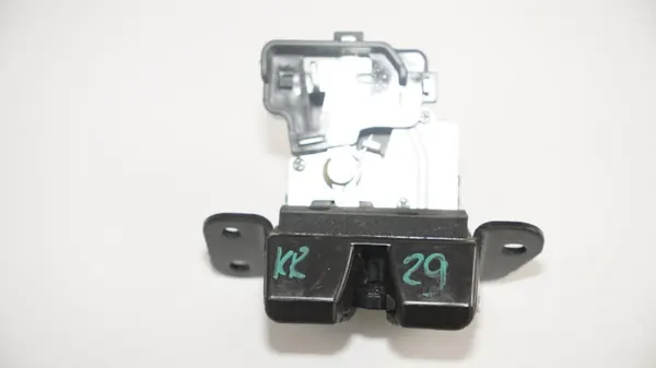 Takaluukun lukko OEM 360191872 Kia Sportage III:lle image 4