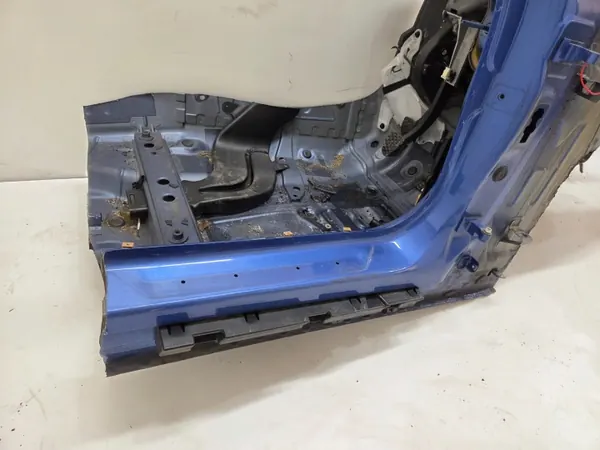 Panneau latéral avant droit BMW F30 OEM 7377916 image 3