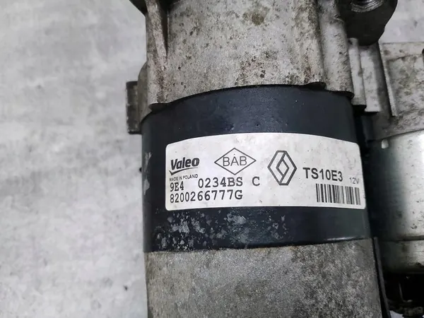 Motor de arranque Dacia Duster 1.6 16V image 5