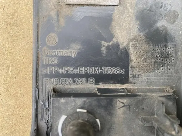 Vänster trim för framskärm VW Tiguan I - OEM 5N0854731B image 6