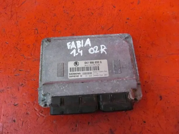 Skoda Moottorin ECU OEM 047906033G Fabia I 1.4 AME image 2