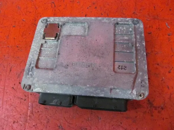 Skoda Moottorin ECU OEM 047906033G Fabia I 1.4 AME image 3