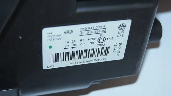 VW CADDY III 2K5 VASEN JA OIKEAN PUOLEN AJOVALO H4 image 2