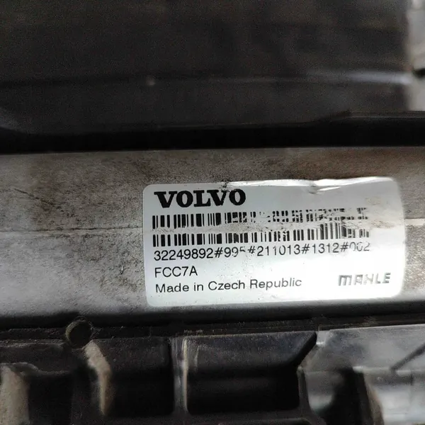 Pieza de refrigeración OEM 32249892 para Volvo XC90 II image 7