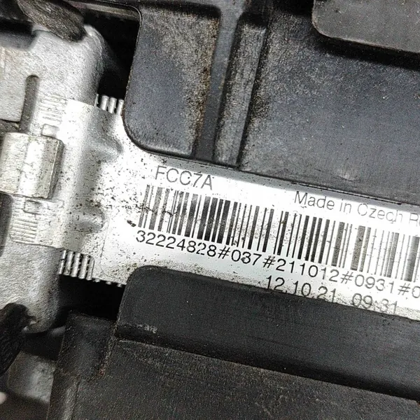 Pieza de refrigeración OEM 32249892 para Volvo XC90 II image 9