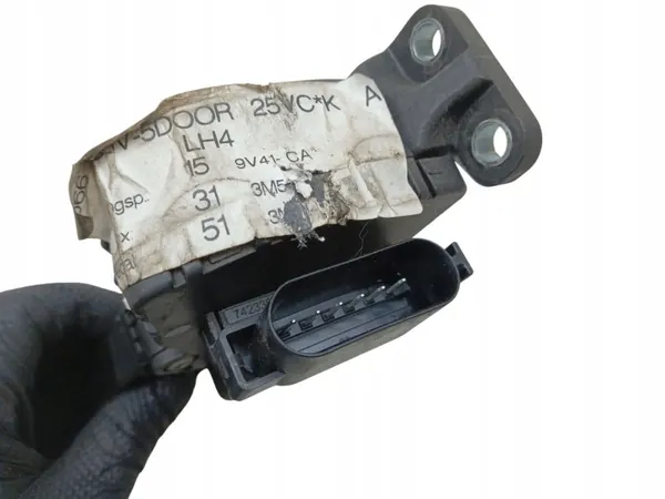 Ford Kuga MK1 2.5T Kaasupoljin OEM 3M51-9F836-AH image 5