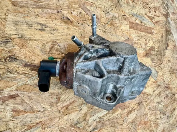 OEM 33100-2U000 insprutningspump för Kia 1.6 CRDI image 3