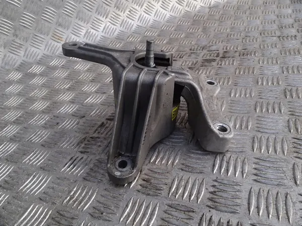 HYUNDAI KONA 2020 Sähkökoneen Kiinnike Oikea OEM image 2