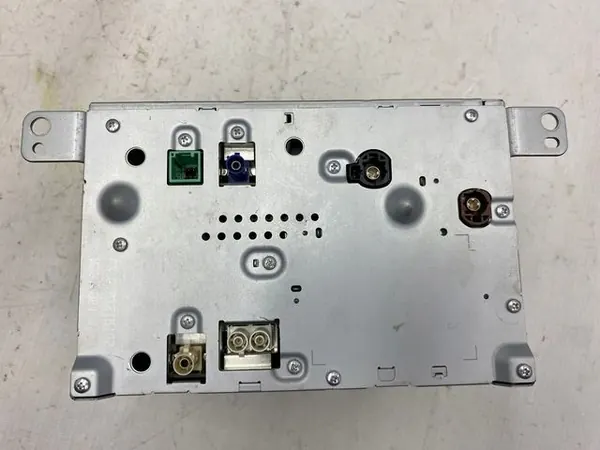 Volvo XC90 II Radio Navigation GPS OEM 31483230 image 5