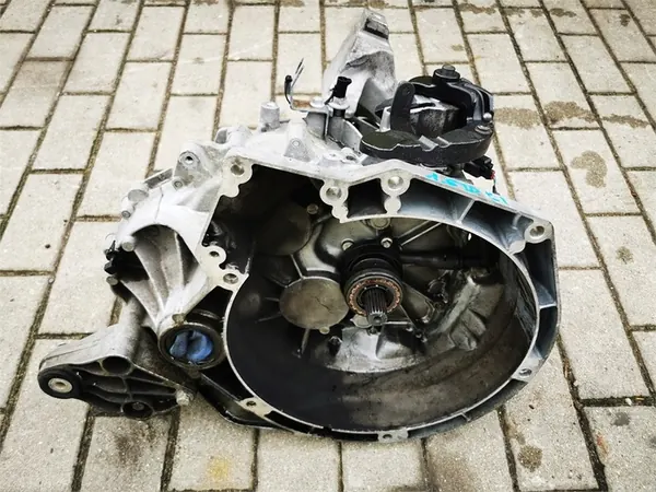 FORD FOCUS MK3 C-MAX MK2 1.6 TDCI Manuaalivaihteisto image 2