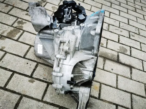 FORD FOCUS MK3 C-MAX MK2 1.6 TDCI Manuaalivaihteisto image 3