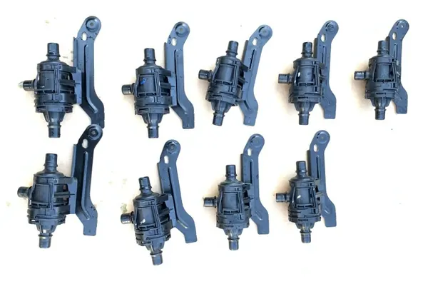 Vesipumppu OEM 212001517R Trafic III/IV 2.0 DCI:lle image 2