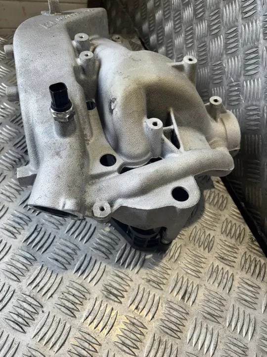 Colector de admisión OEM 043689003 Mercedes Sprinter image 3