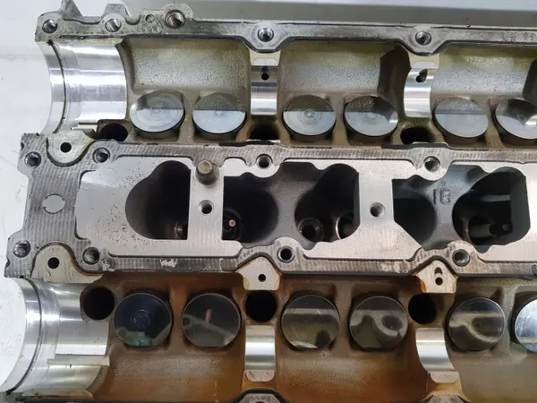 Culata Volvo OEM 31316034AB 2.0 Turbo image 8