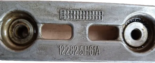 Support moteur OEM 122825H61A pour Renault Megane image 3