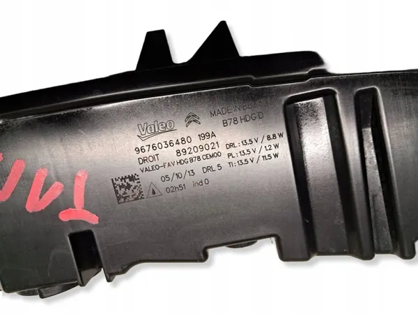 Citroen C4 Picasso II Phare LED Droit DRL OEM 9676036480 image 6