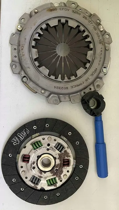 Valeo Kytkinpaketti BMW Cabrioletille image 2