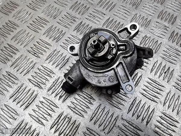 Pompe à vide de frein Volvo C30 2011 31219463 image 2