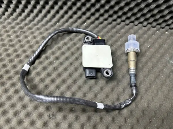 Sonda Lambda NOx OEM 05L906261L - Volkswagen image 2