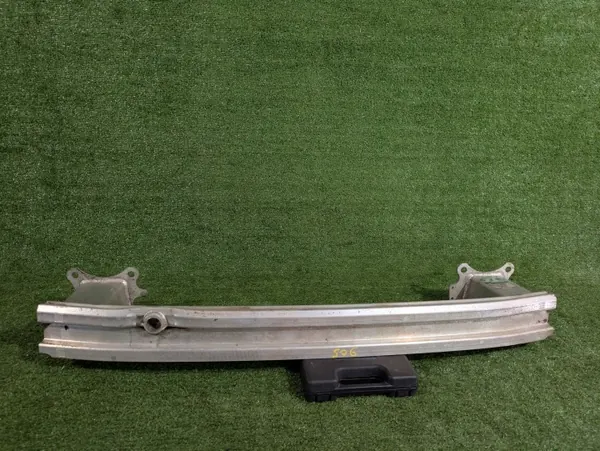 Viga para-choques traseira OEM CSC28279 Ford Focus MK4 image 2
