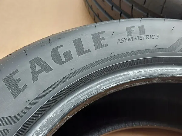 Gebruikte SUV-bandenset 235/55 R18 100V Goodyear image 9