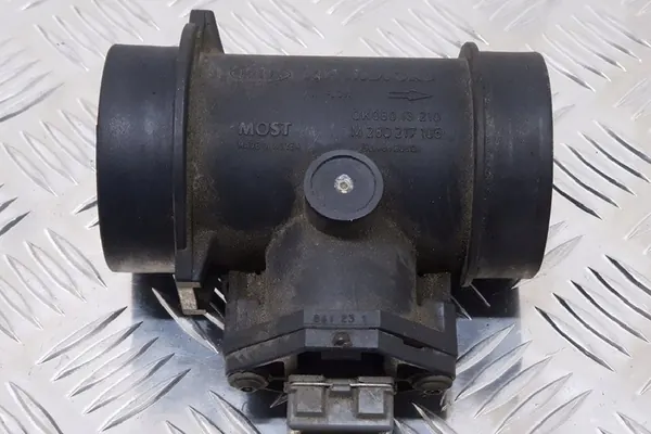 Sensor de flujo de aire KIA SPORTAGE 2.0L gasolina OK08013210 image 2