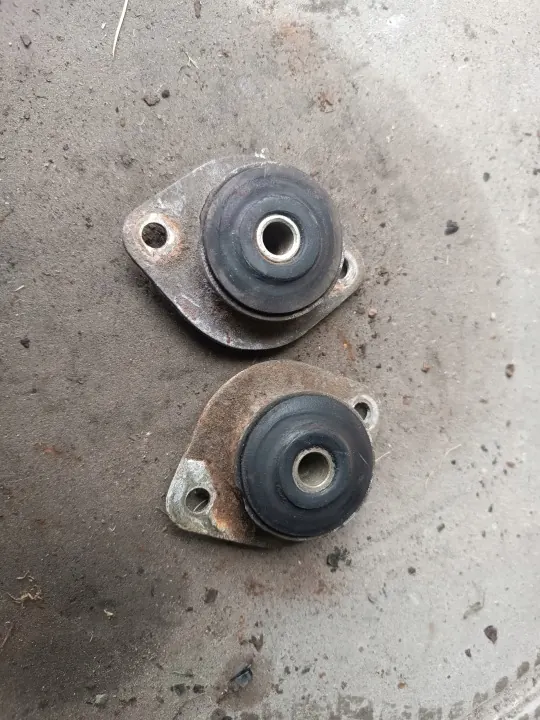 Coxins superiores do amortecedor OEM 454545454 Polonez image 2