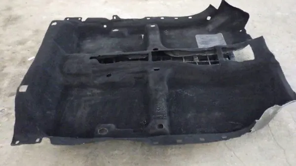 Tapete Peugeot OEM 96737436ZD - Usado image 3