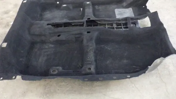 Tapete Peugeot OEM 96737436ZD - Usado image 6