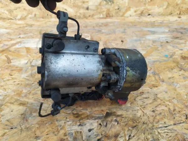 Pompe de suspension Citroen C5 OEM 9643373280 image 5