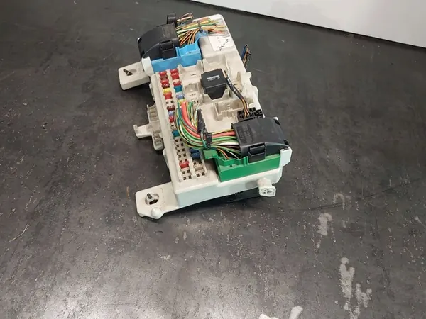 Módulo / Controlador de conforto Ford Focus 4M5T-14A073-AF image 3