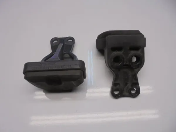 Parachoques de eje Mercedes OEM A9303250909 Usado image 2