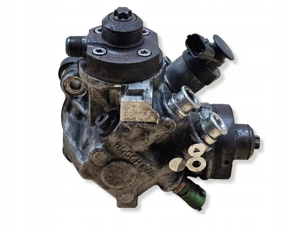 Ruiskutuspumppu OEM 31372081 Volvo D5 D4 D3 image 2
