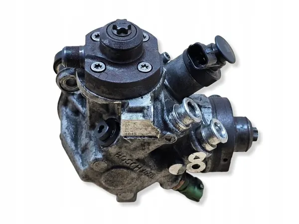Ruiskutuspumppu OEM 31372081 Volvo D5 D4 D3 image 4